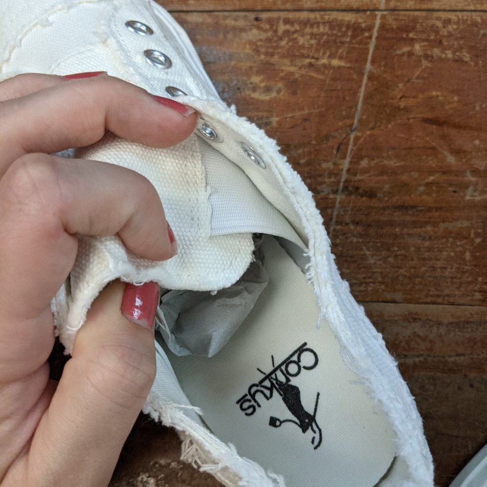 Babalu White Sneaker - Picture 5 of 7